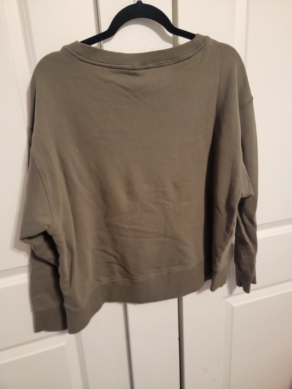H&M Olive Crewneck Sweatshirt - Picture 2 of 3